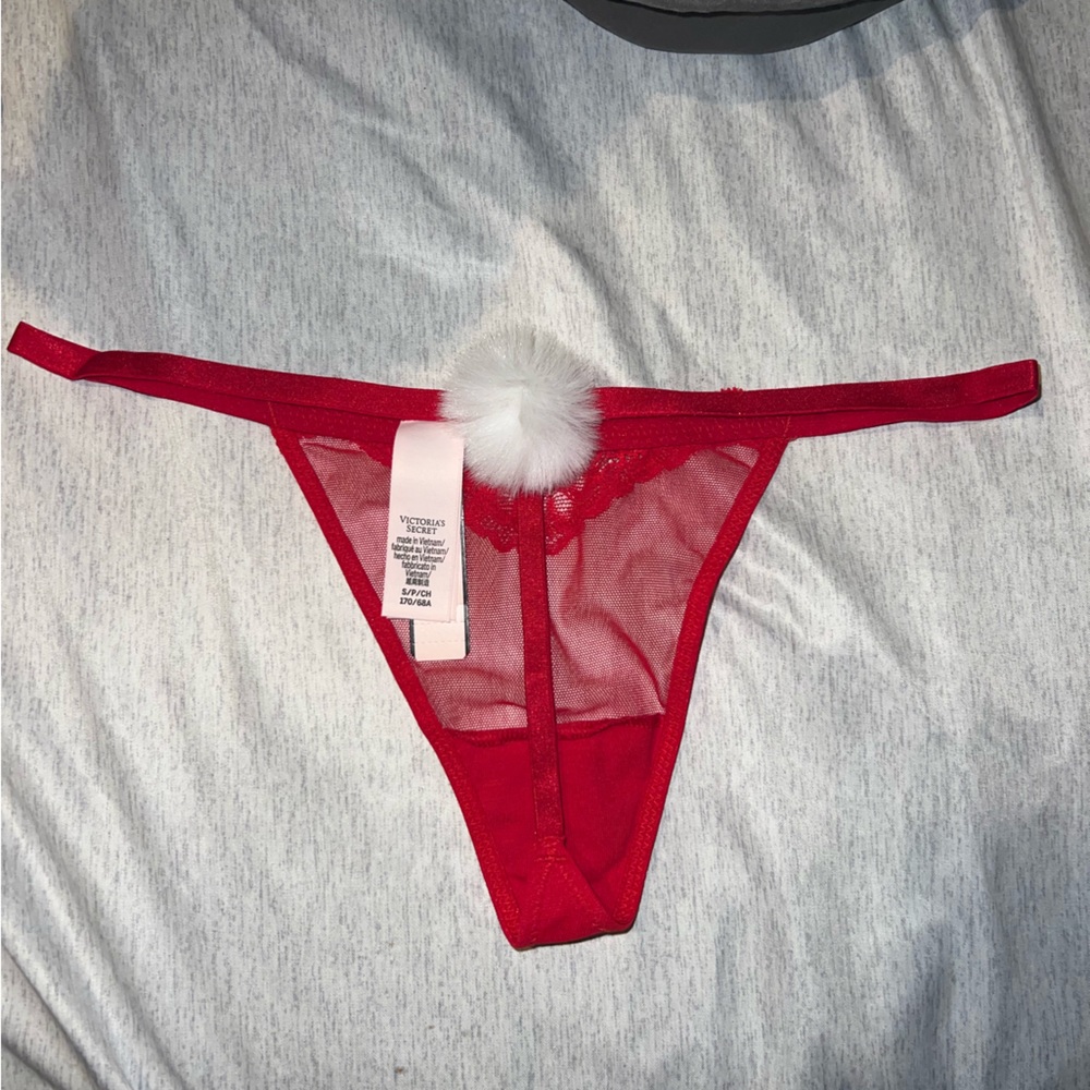 Brand new never worn, Santa g string Victoria’s Secret small